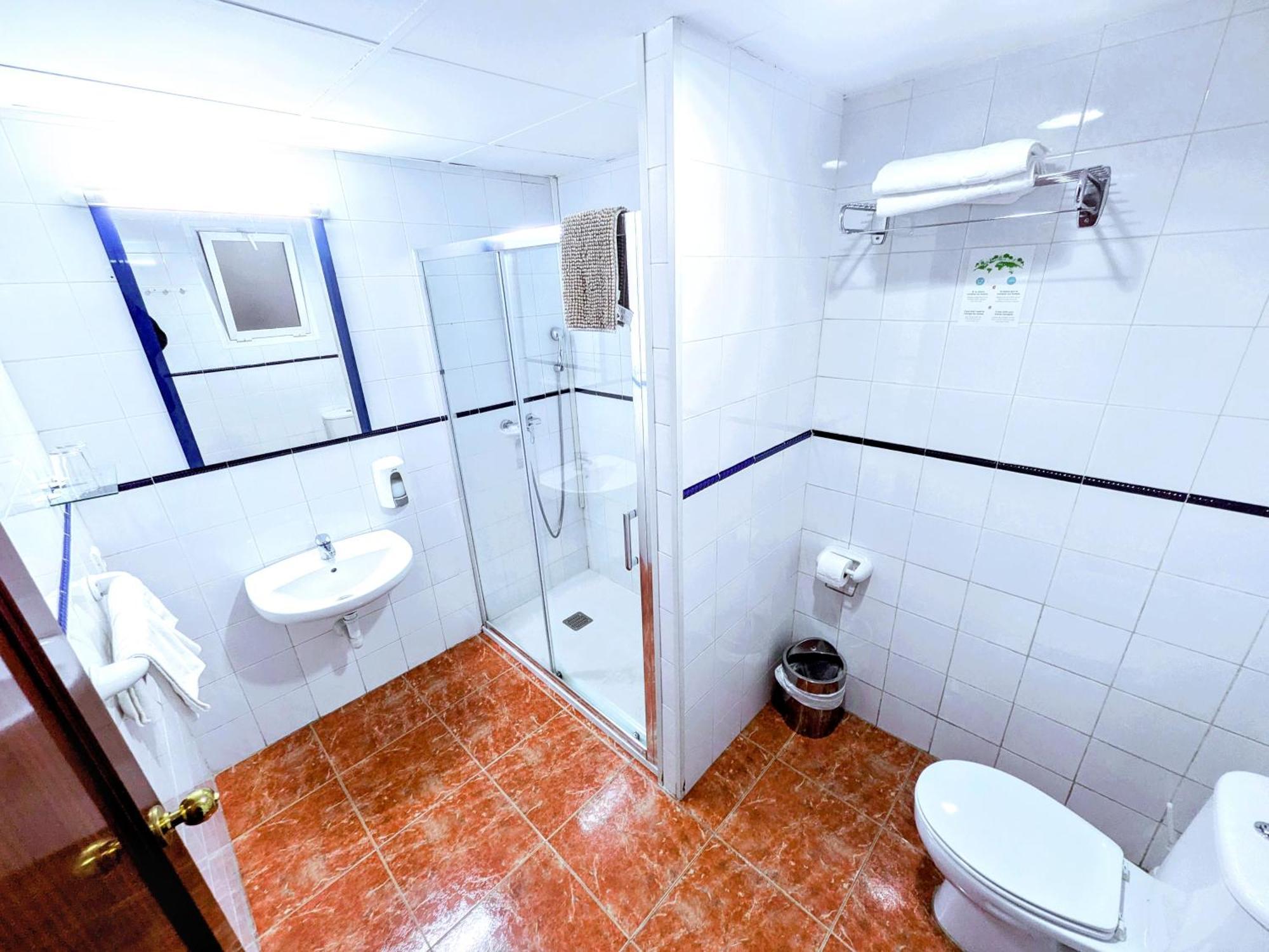 Hostal Jentoft Sevilla Exterior foto
