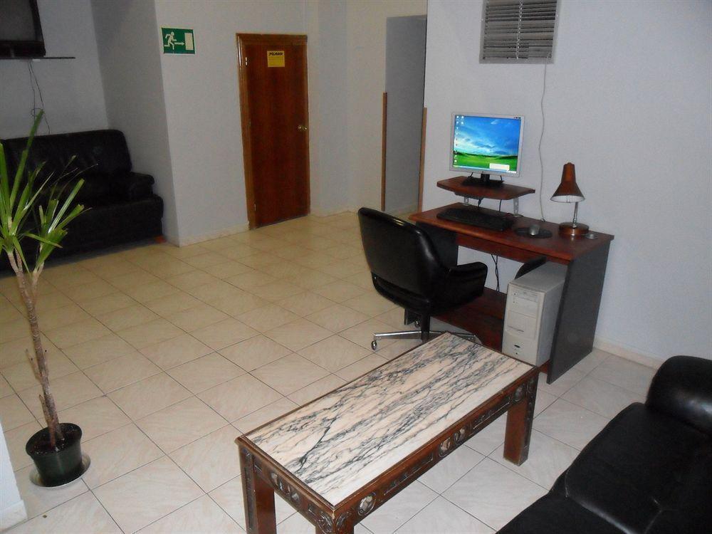 Hostal Jentoft Sevilla Exterior foto