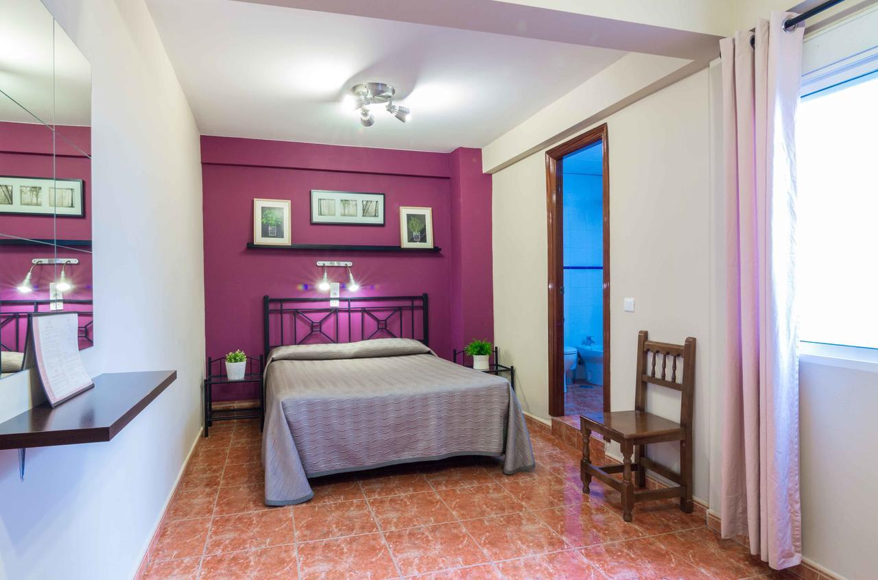 Hostal Jentoft Sevilla Exterior foto