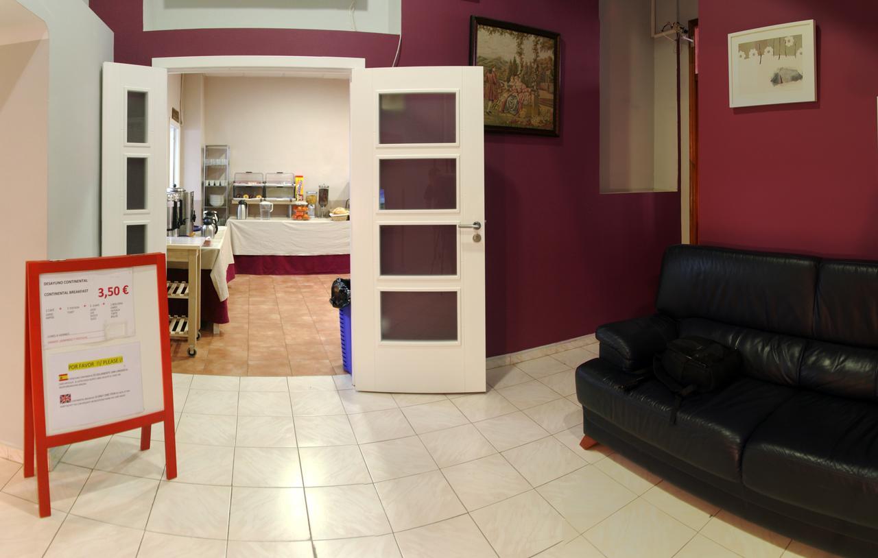 Hostal Jentoft Sevilla Exterior foto