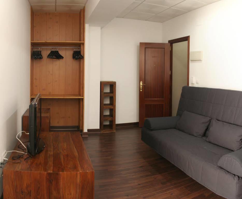 Hostal Jentoft Sevilla Exterior foto