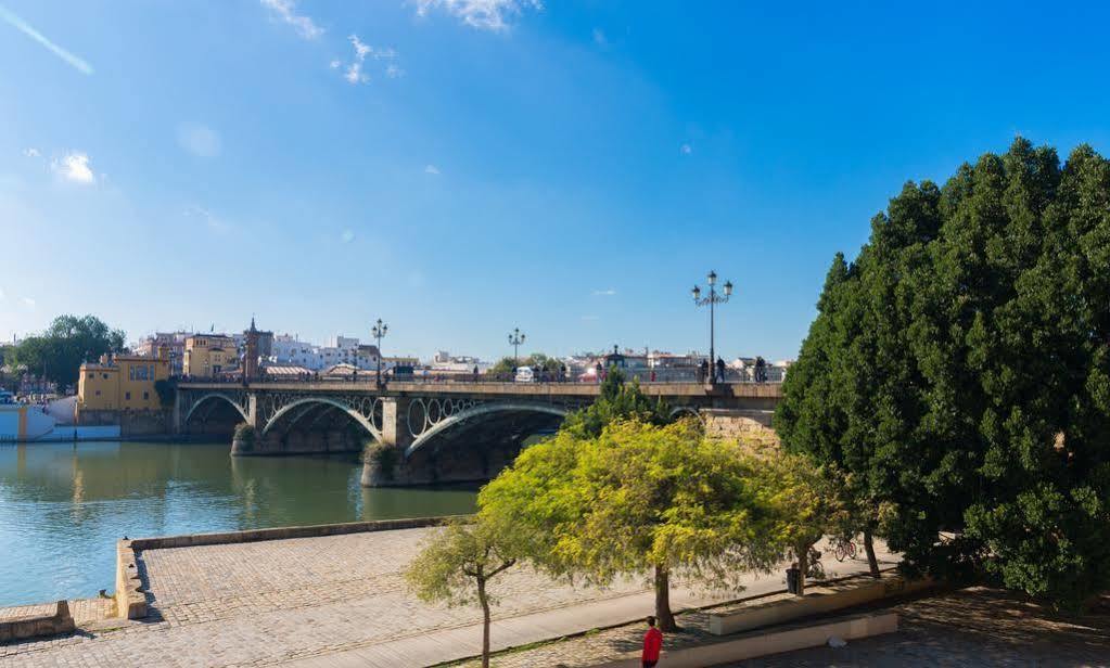 Hostal Jentoft Sevilla Exterior foto